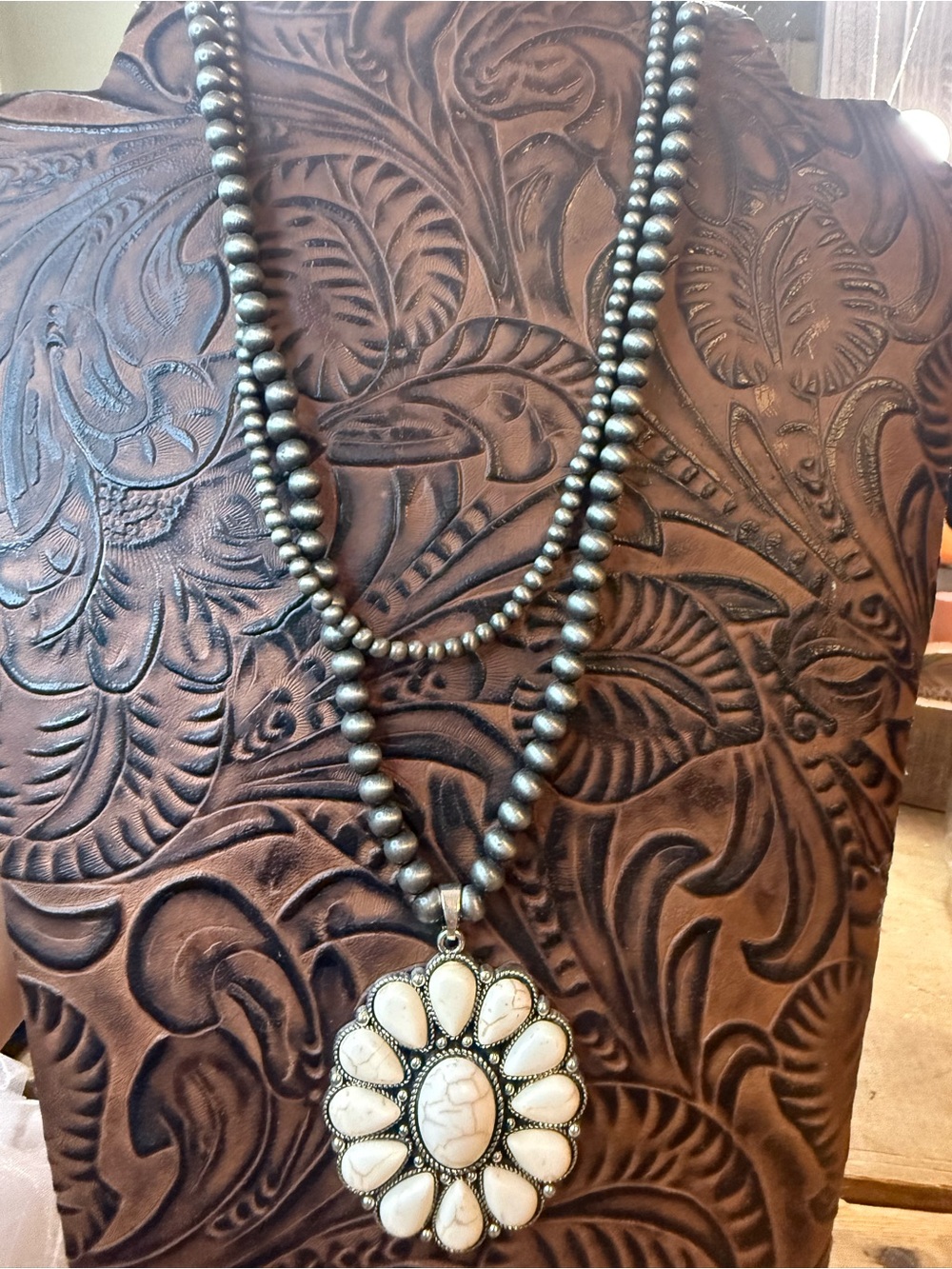 White Stone Floral Pendant Necklace with Silver Beads